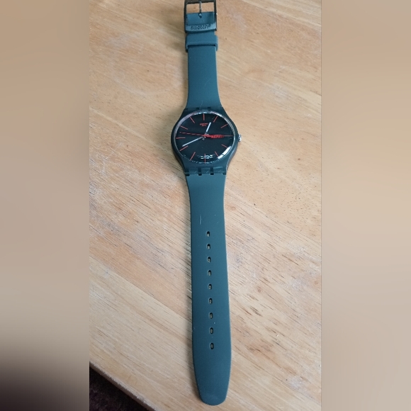 X Swatch Petrol 41mm case. Swiss, 3 hand movement, day and date. Original band - Picture 11 of 11